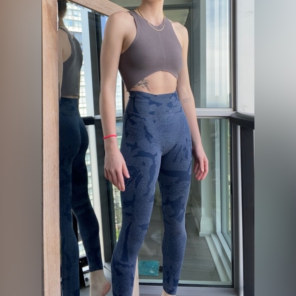 Workout Clothes Bundle Size Small 🔥 - Picture 3 of 3